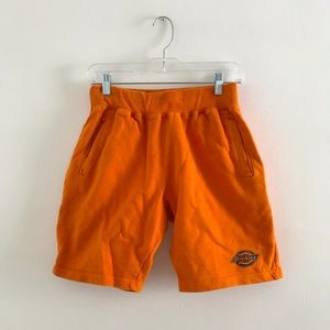 Dickie’s shorts 🩳 bright orange - mens small 🎃